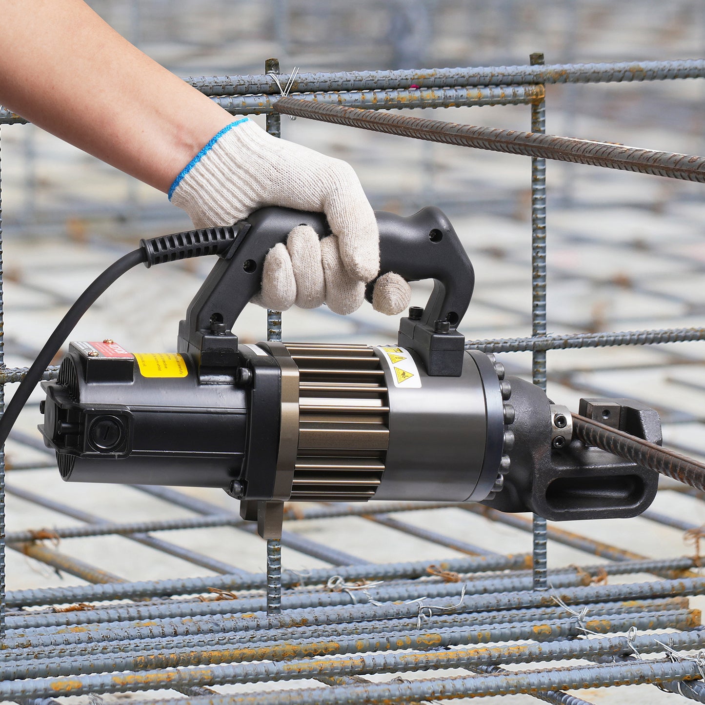 Elektrische Betonstaalsnijder – Hydraulische Staalknipper – Rebar Cutter – Staalknipper – Betonstaal Knipmachine – 1000W Motor – Aluminium Behuizing – Zwart