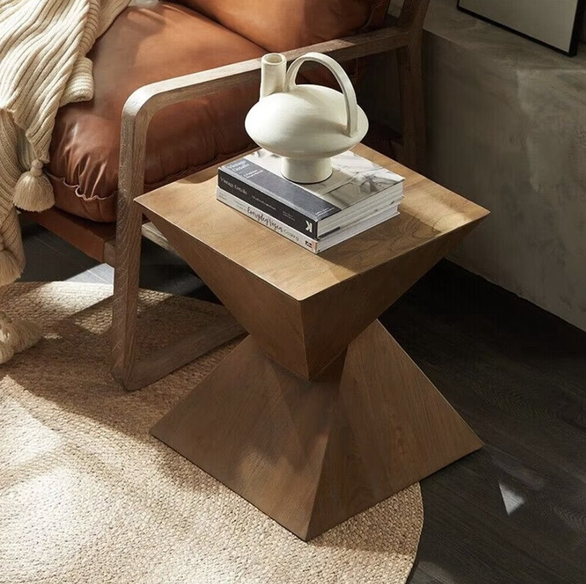 Sidetable - Kleine tafel - Nachtkastje - Eindtafel - Koffietafel - Zandloper vorm - Steen - Bruin