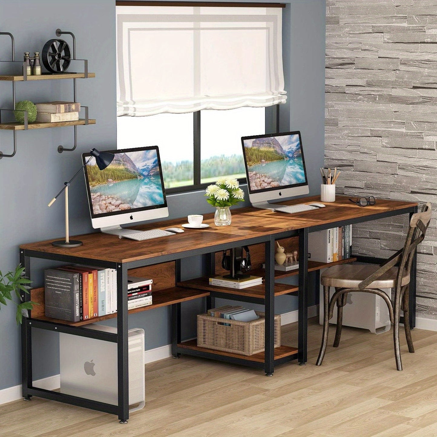Bureautafel – Bureau – Computerbureau – Computertafel – Werkplek – Dubbel bureau voor twee personen – Hout – Ingebouwde boekenplank - Bruin