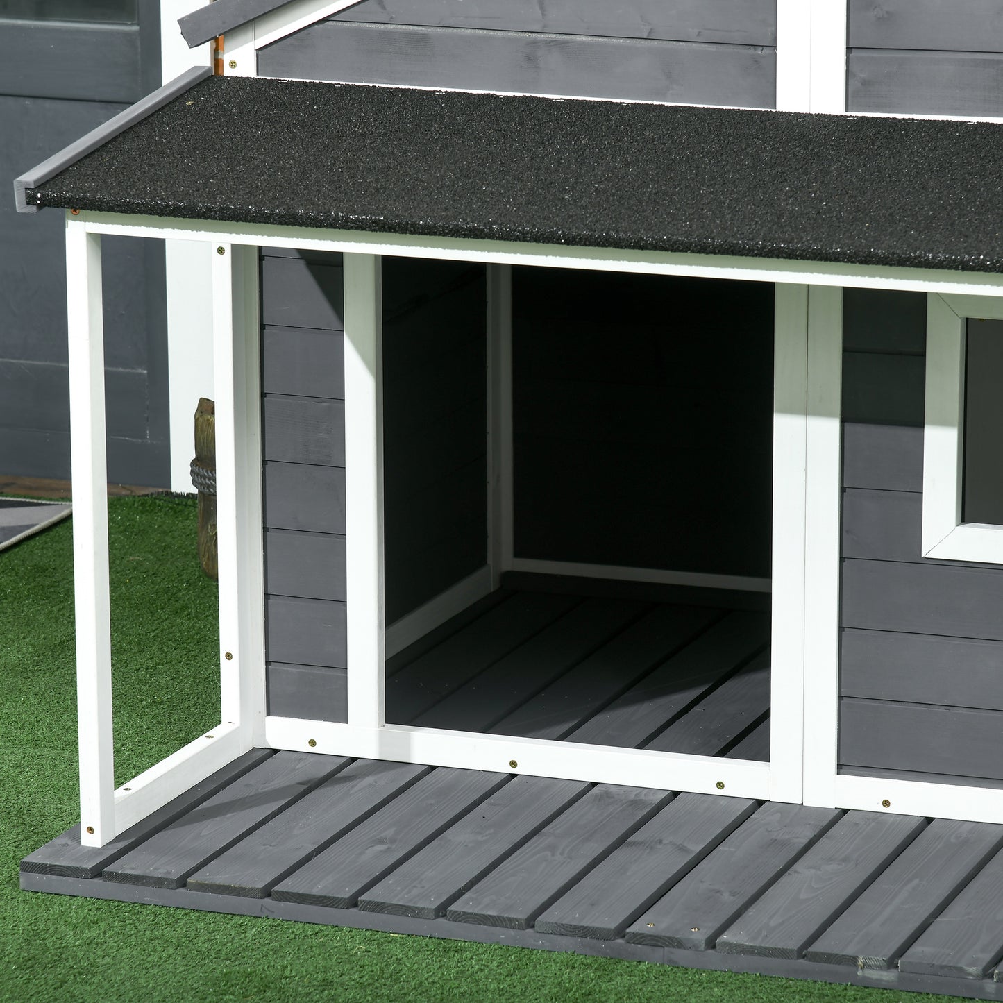 Buitenhondenkennel – Hondenhok – Buitenkennel – Hondenhuis – Hondenverblijf – Grijs – Weerbestendig Materiaal – Ruime Veranda 124x112x105 cm