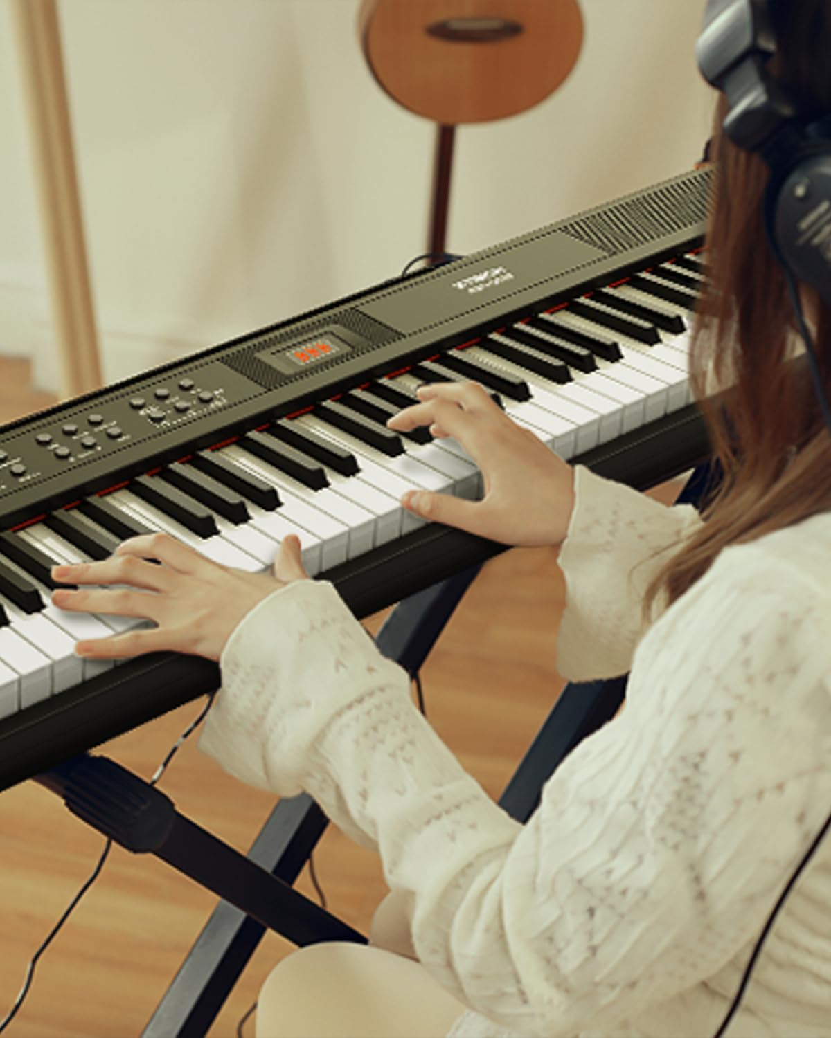 Digitale piano – Elektrische piano – Keyboard – Piano – 88 full-size toetsen – Semi-gewogen en aanslaggevoelig – Inclusief sustainpedaal en hoofdtelefoon