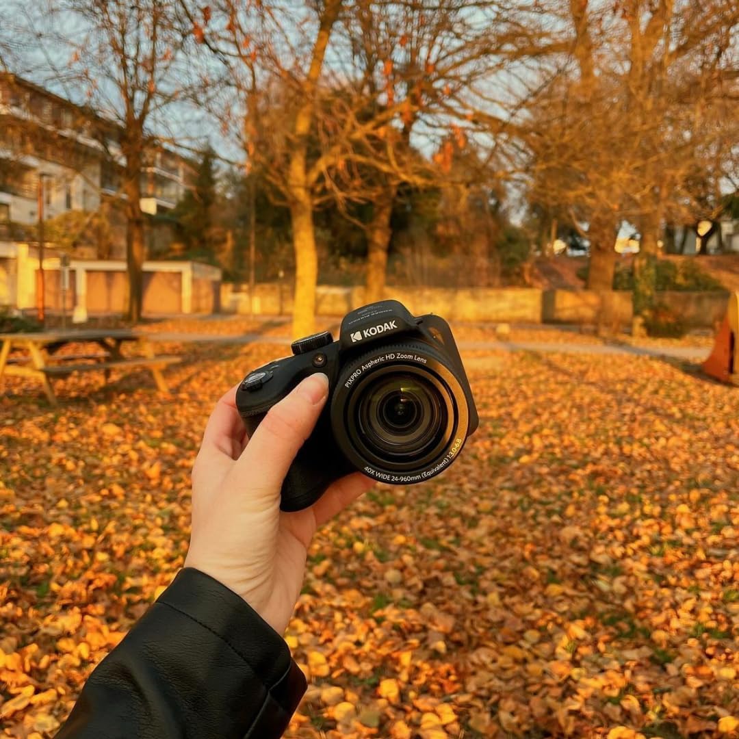 KODAK Pixpro Astro Zoom AZ405 - digitale brugcamera, 40x zoom, 24 mm groothoeklens, 20 megapixels, 3 inch LCD-scherm, 1080p Full HD-video, OIS, AA-batterij - zwart