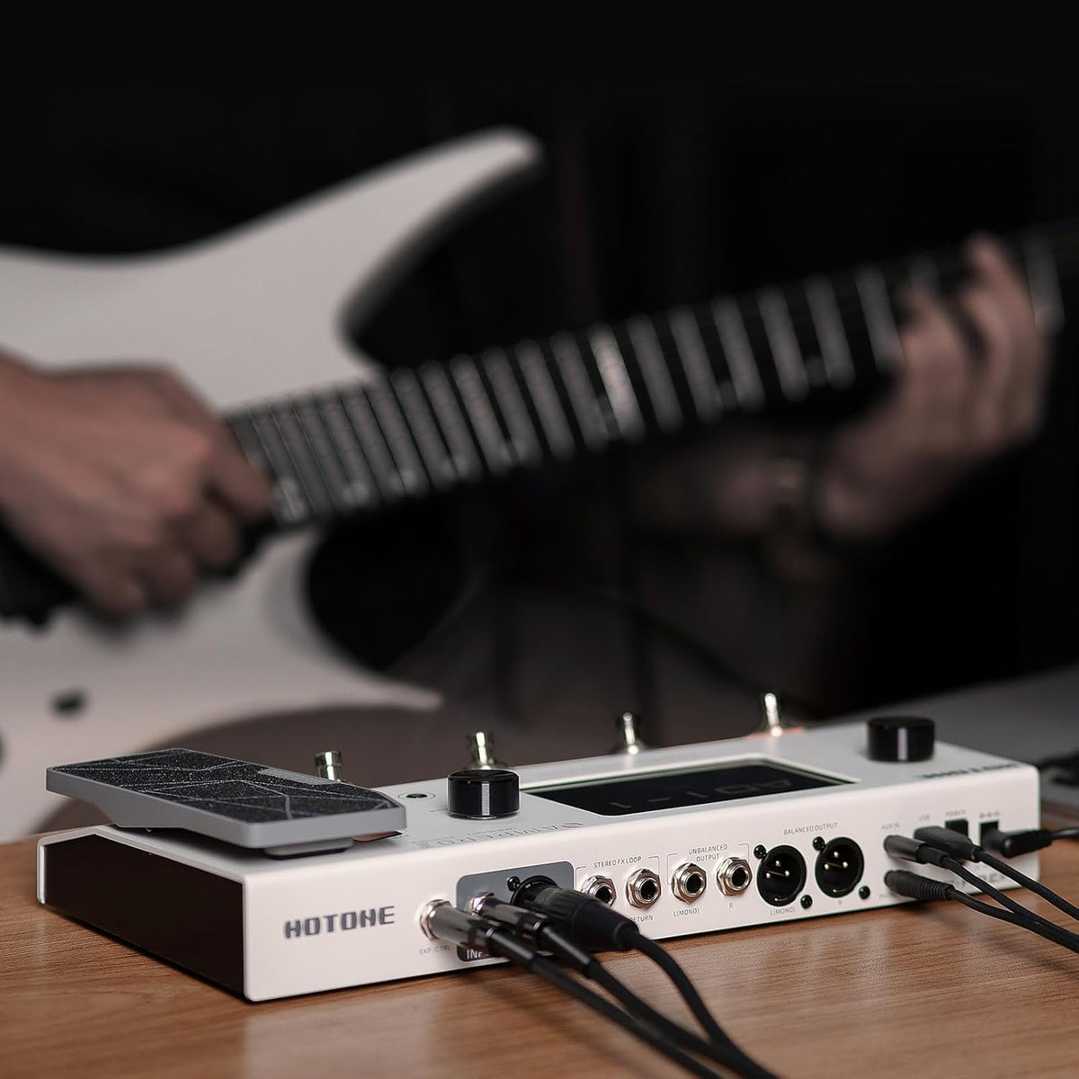 HOTONE Multi-Effect Pedaal Dual Effect Chain Gitaar Ampli Modellering Bass Simulatie IR Cabine Simulatie met FX E/S Loop Expressie Pedaal MIDI Audio Interface USB OTG Stereo Ampero II