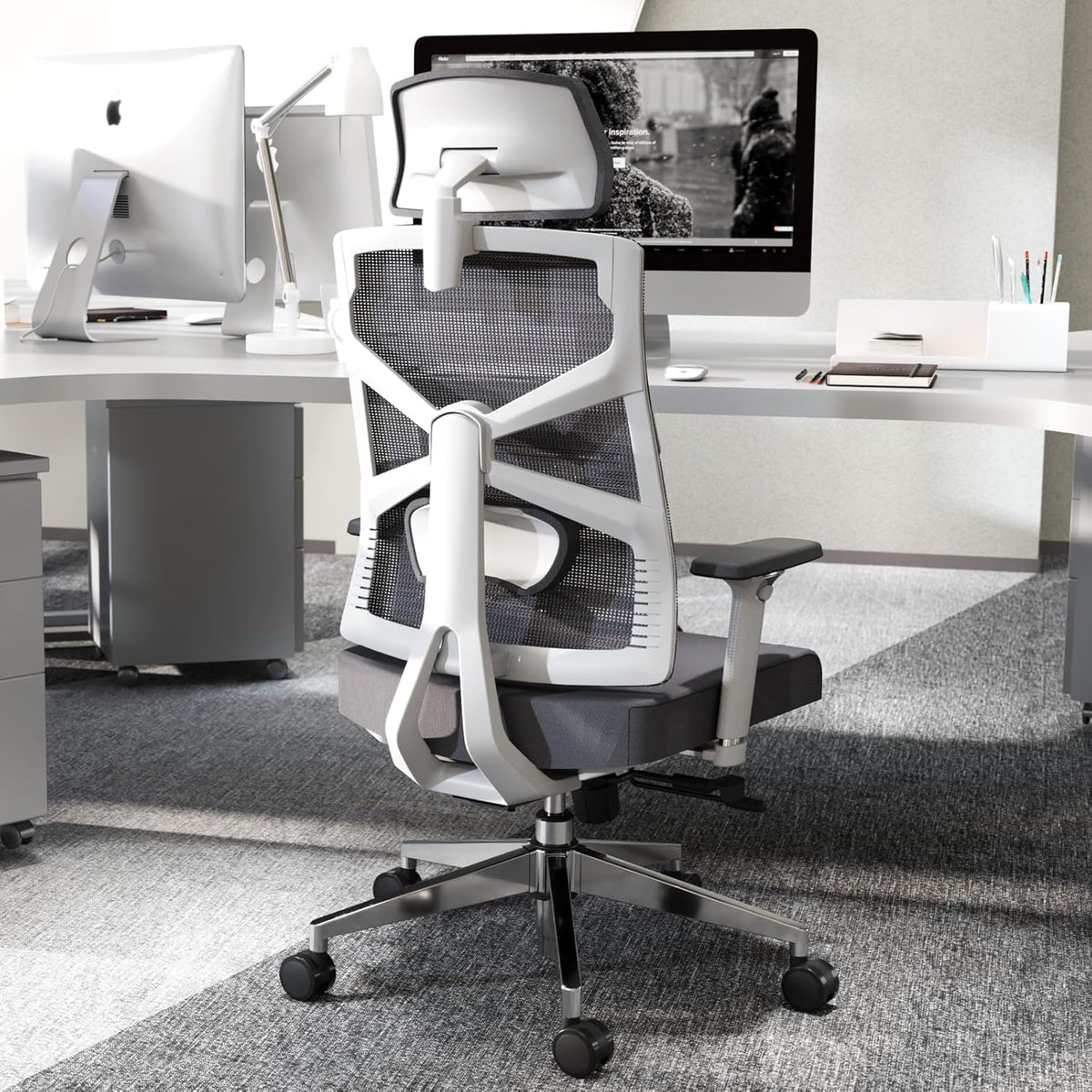 Ergonomische bureaustoel met adaptieve rugleuning, hoge rugleuning computerbureaustoel met 4D-armleuningen, verstelbare zitdiepte, lendensteun en 2D-hoofdsteun, draaibare taakstoel, wit