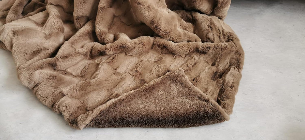 Faux Fur deken Imitatie, Luxe deken van imitatiebont, Luxe Decoratief Bont Throws, Shaggy Throw Zachte deken, imitatie nertsen deken, bank deken, zachte deken-Brown||180×150cm