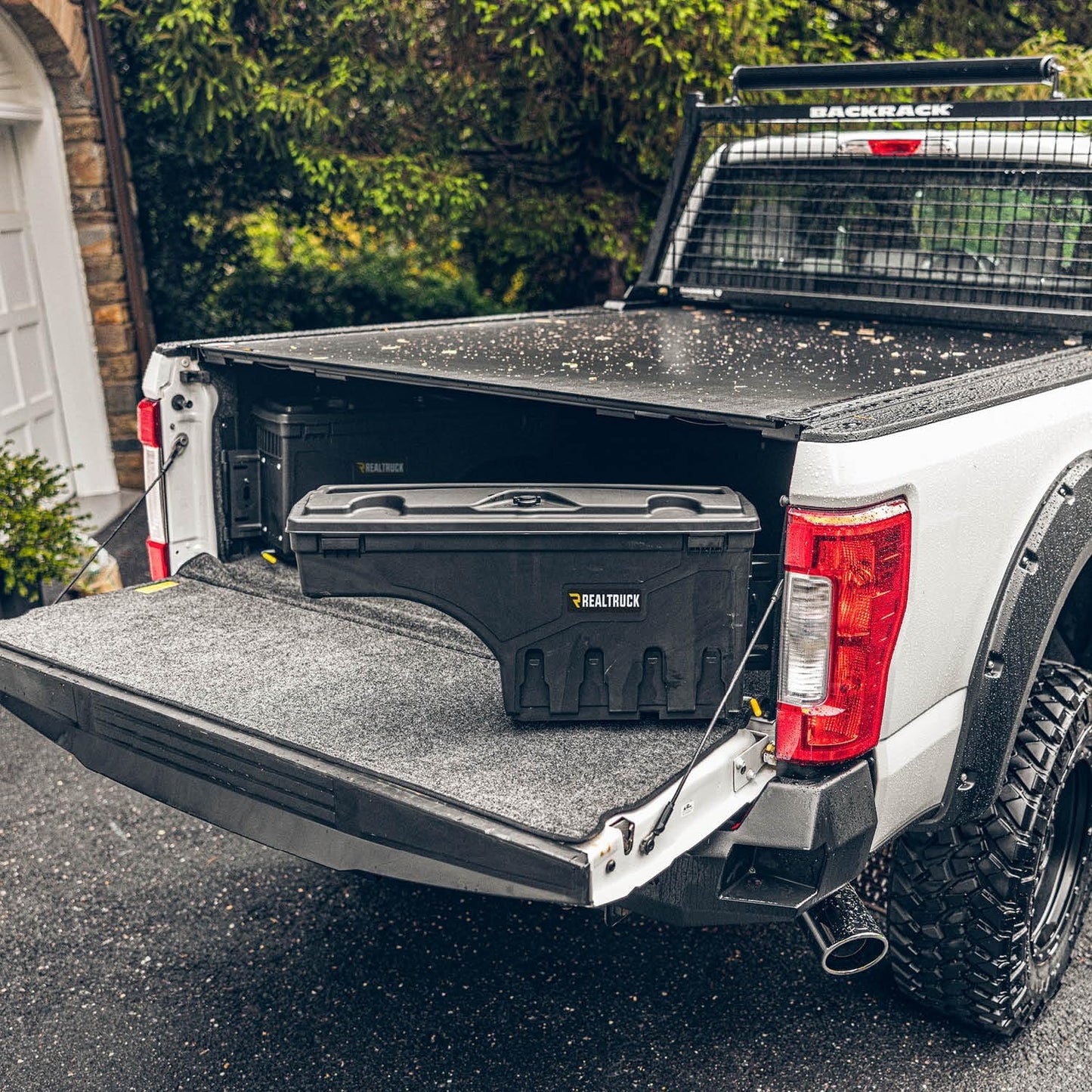 UNDERCOVER SwingCase Opbergdoos voor vrachtwagenbed, SC105D, geschikt voor Chevy/GMC Silverado/Sierra 2500/3500HD stuurprogramma's, zwart