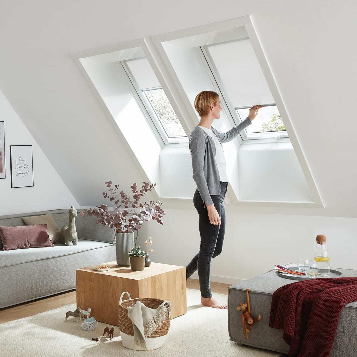 Origineel Roto Rolgordijn Exclusiv ZRE - Geleiderail Wit - Daglichtrolgordijn Voor Roto Dakvensters Serie Designo R6/R8, i8 en Classic 64/84 - Maat 114/160 | 11/16 - Kleur Stof Wit