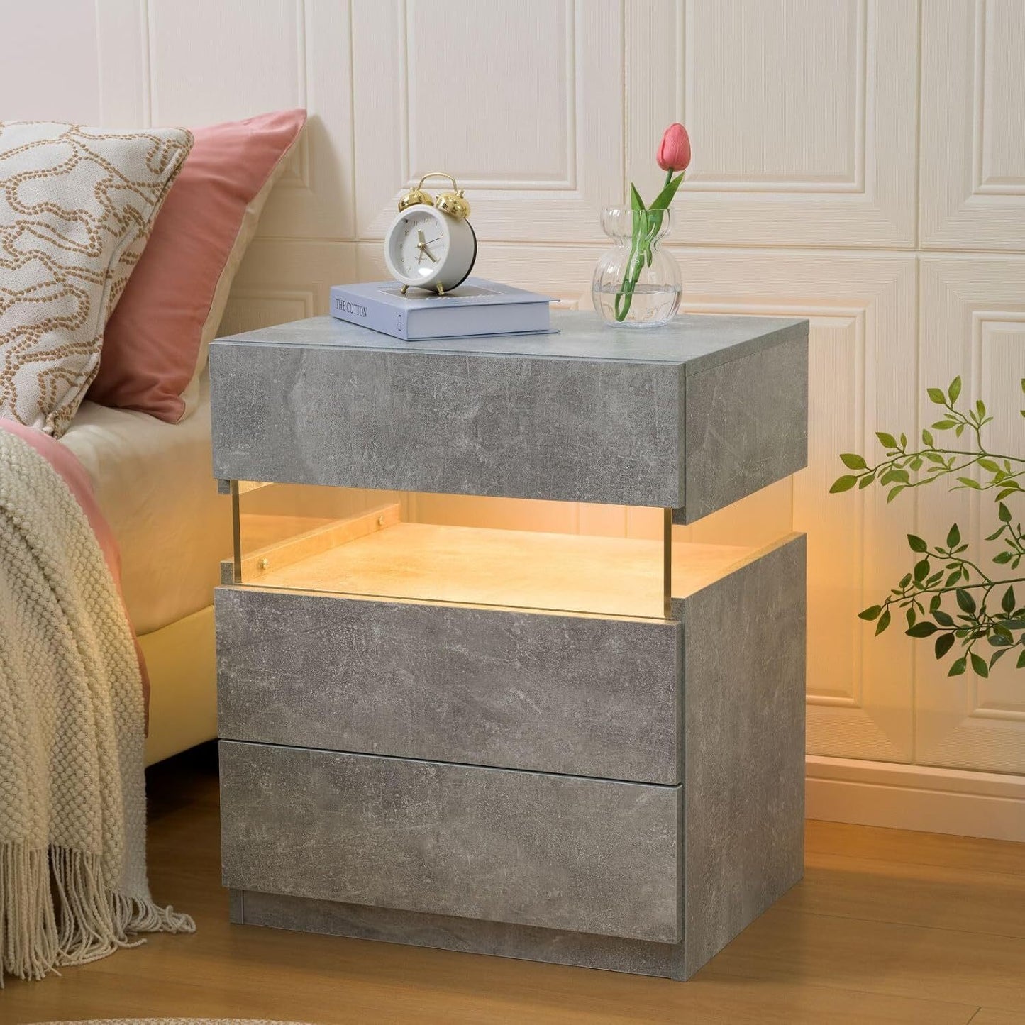 Nachtkastje met LED - Kast - Tafel - Slaapkamerdecoratie - Opbergruimte - 60 cm x 37 cm x 50 cm - Geel