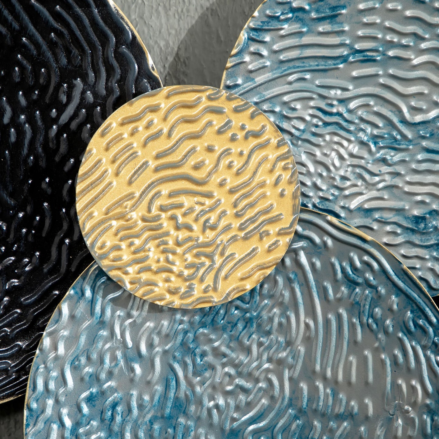 3D Wall Decoration with Circles, 121 cm x 4 cm x 53 cm, Metal, Blue + Black
