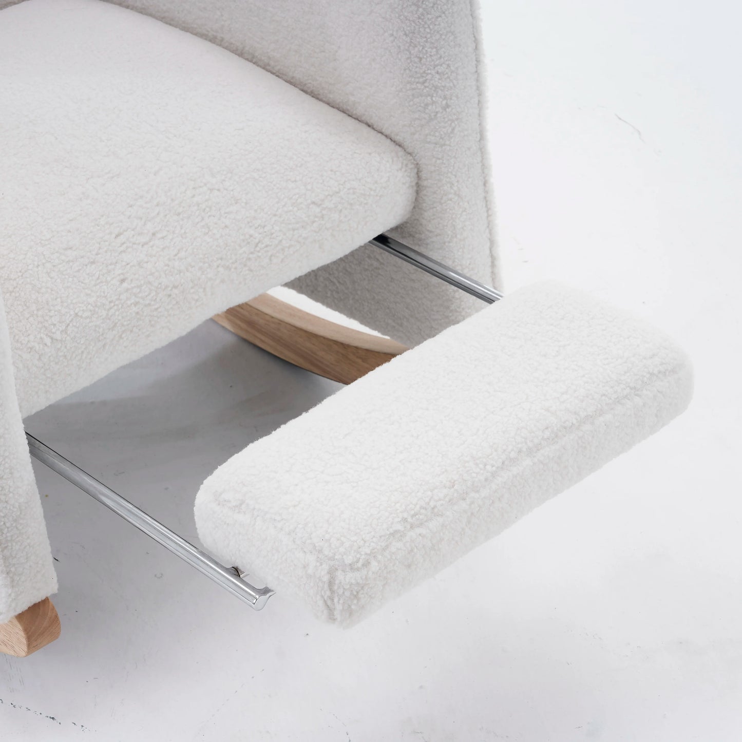 Schommelstoel – Relaxstoel – Hangstoel – Stoel Met Voetsteun – Teddy Bekleding – Ergonomische Rugleuning – Opvouwbare Voetsteun - Wit