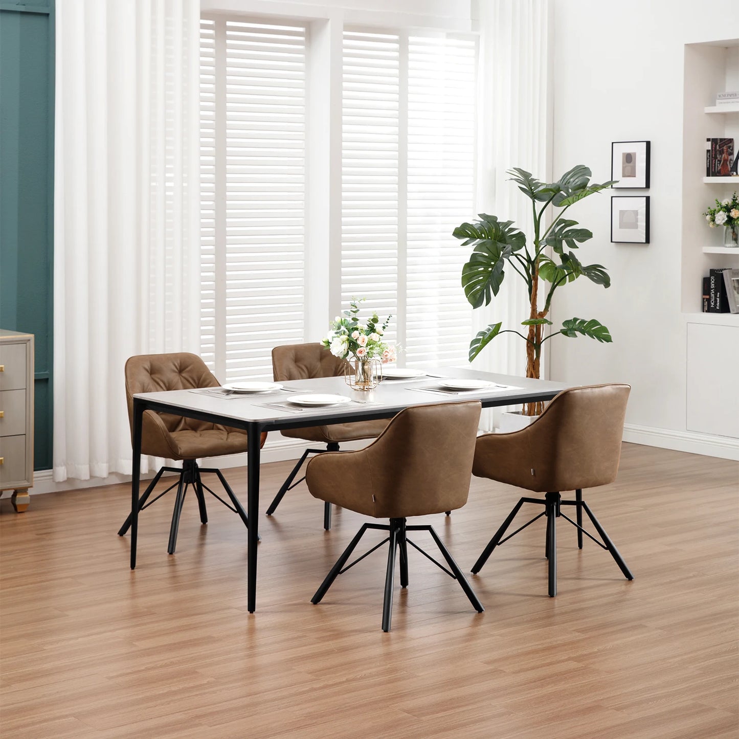 Draaibare Eetkamerstoelen – Set van 2 - Eetstoel – Bureaustoel – Leesstoel – Comfortstoel – Ergonomisch Design – 360° Draaibaar - Leer - Lichtbruin