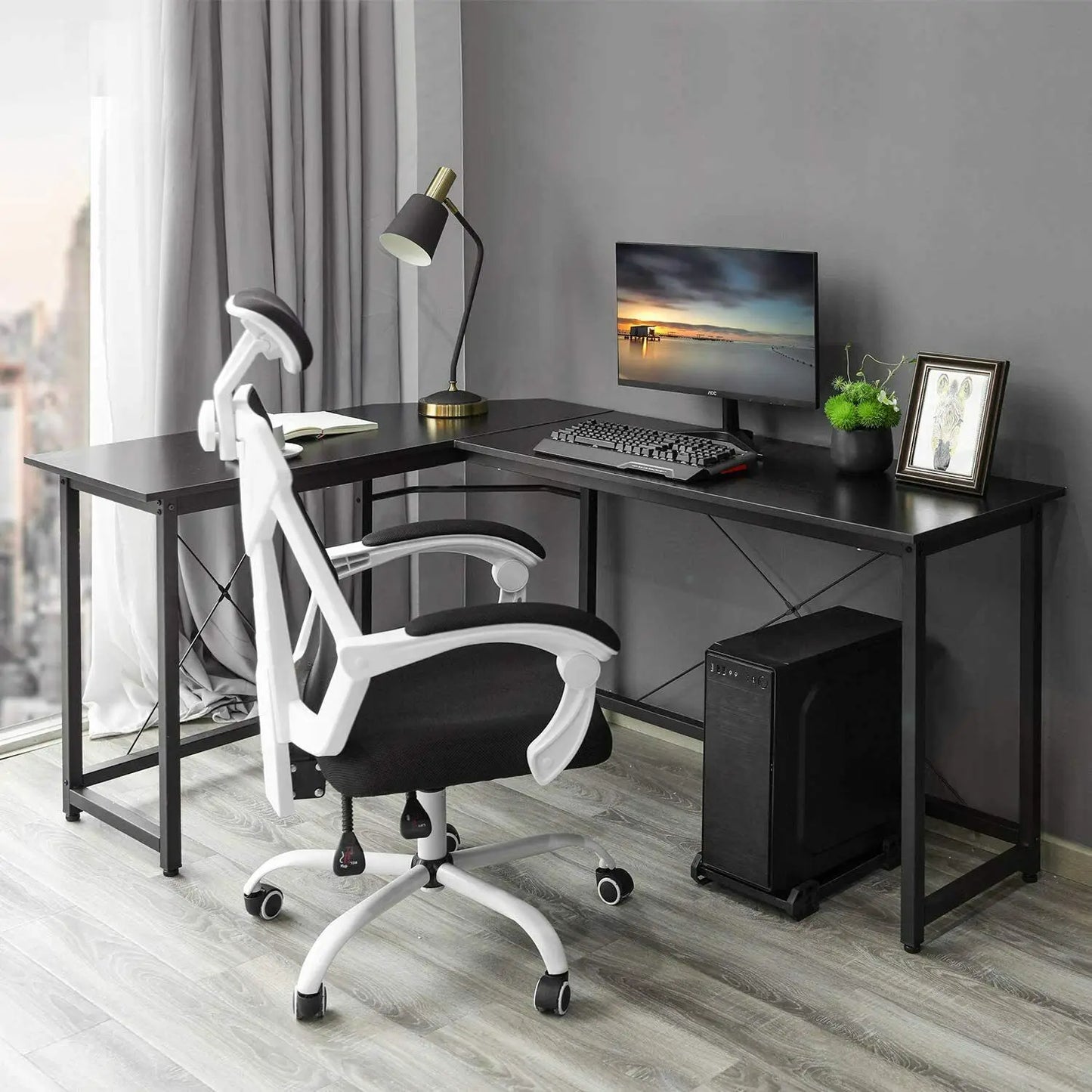 L-vormig Bureau – Hoekbureau – Computertafel – Gaming Bureau – Bureaublad – Extra Groot Werkblad – Stevige Stalen Frame - Zwart - QUORE