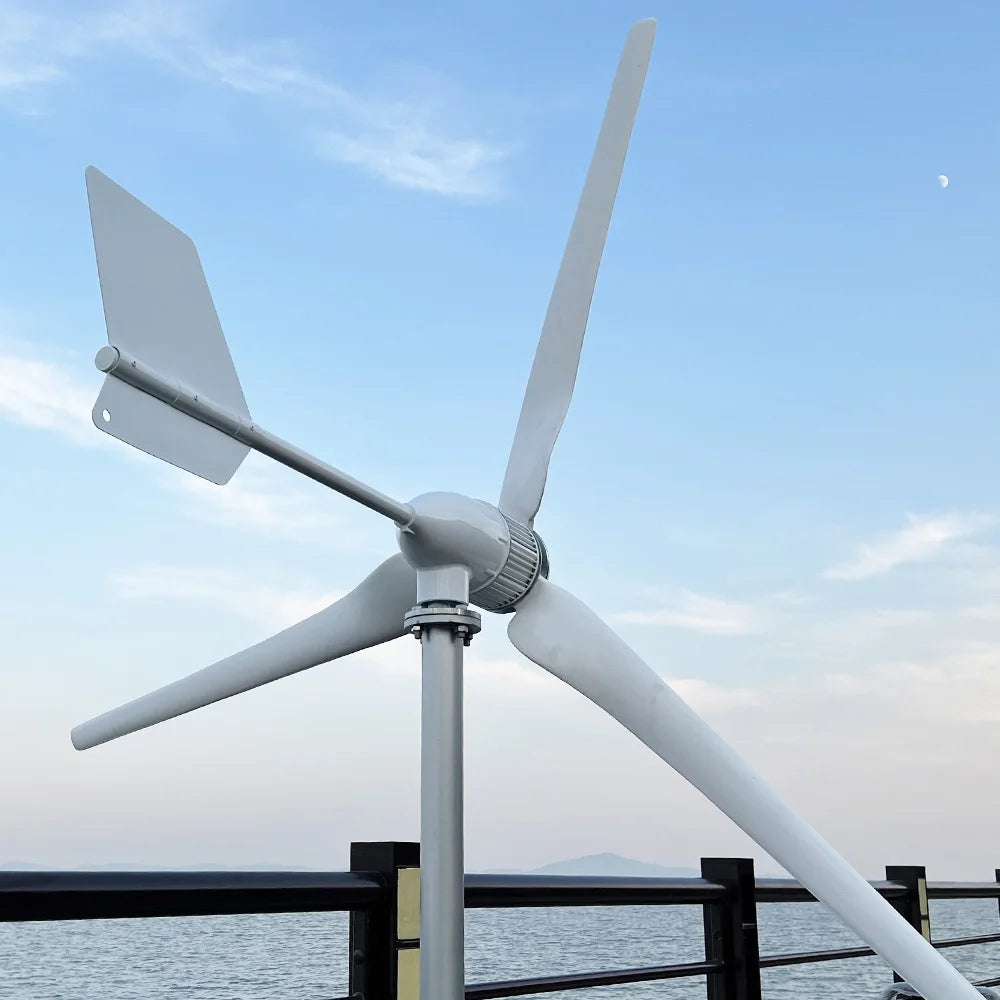 Windturbine – Horizontale As – 6KW Windgenerator – Windenergie Systeem – Duurzame Energie – Laag Aanvangsvermogen – Aluminium Behuizing - 6000W - 48V - Met Wind Hybride Besturing - QUORE