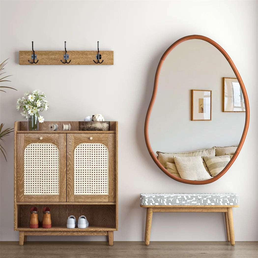 Wandspiegel – Houten – Asymmetrische Spiegel – Onregelmatige Spiegel – Natuurlijke Spiegel – Beukenhout Frame – L - 74.3 x 110 cm – Flexibele Ophangmogelijkheden - QUORE