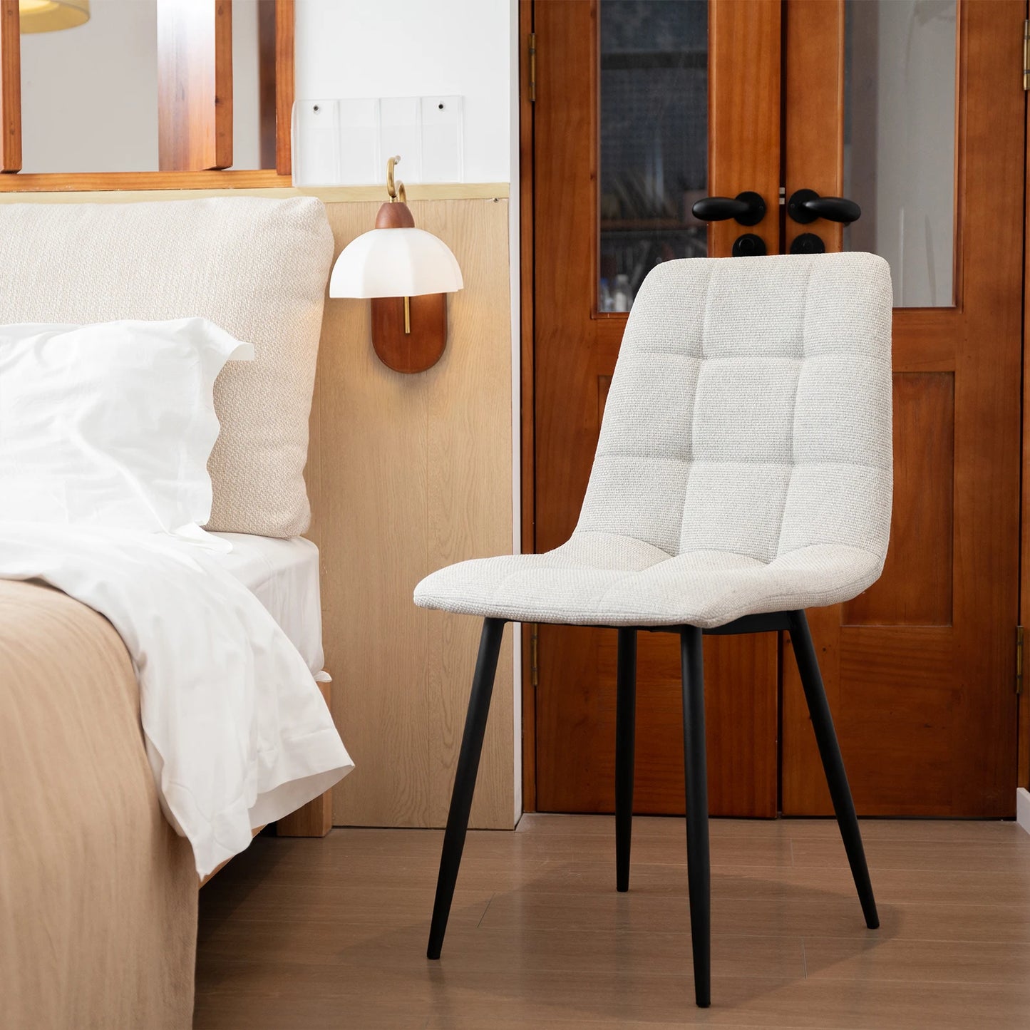 Eetkamerstoelen – Set of 4 Stoelen – Zitten – Bureaustoelen – Zitplaatsen – Ergonomisch Design – Stevig Metalen Frame - 43 x 50 x 87.5 cm - Beige