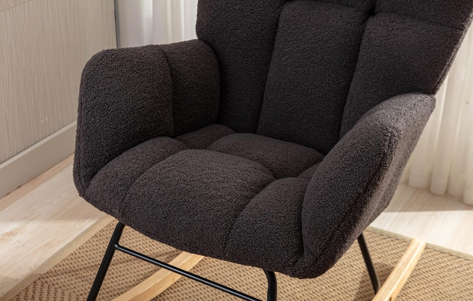 Schommelstoel – Witte Rocking Chair – Teddy Fauteuil – Schommel Fauteuil – Lounge Stoel – Zachte Teddy Bekleding – Stevige Houten Poten