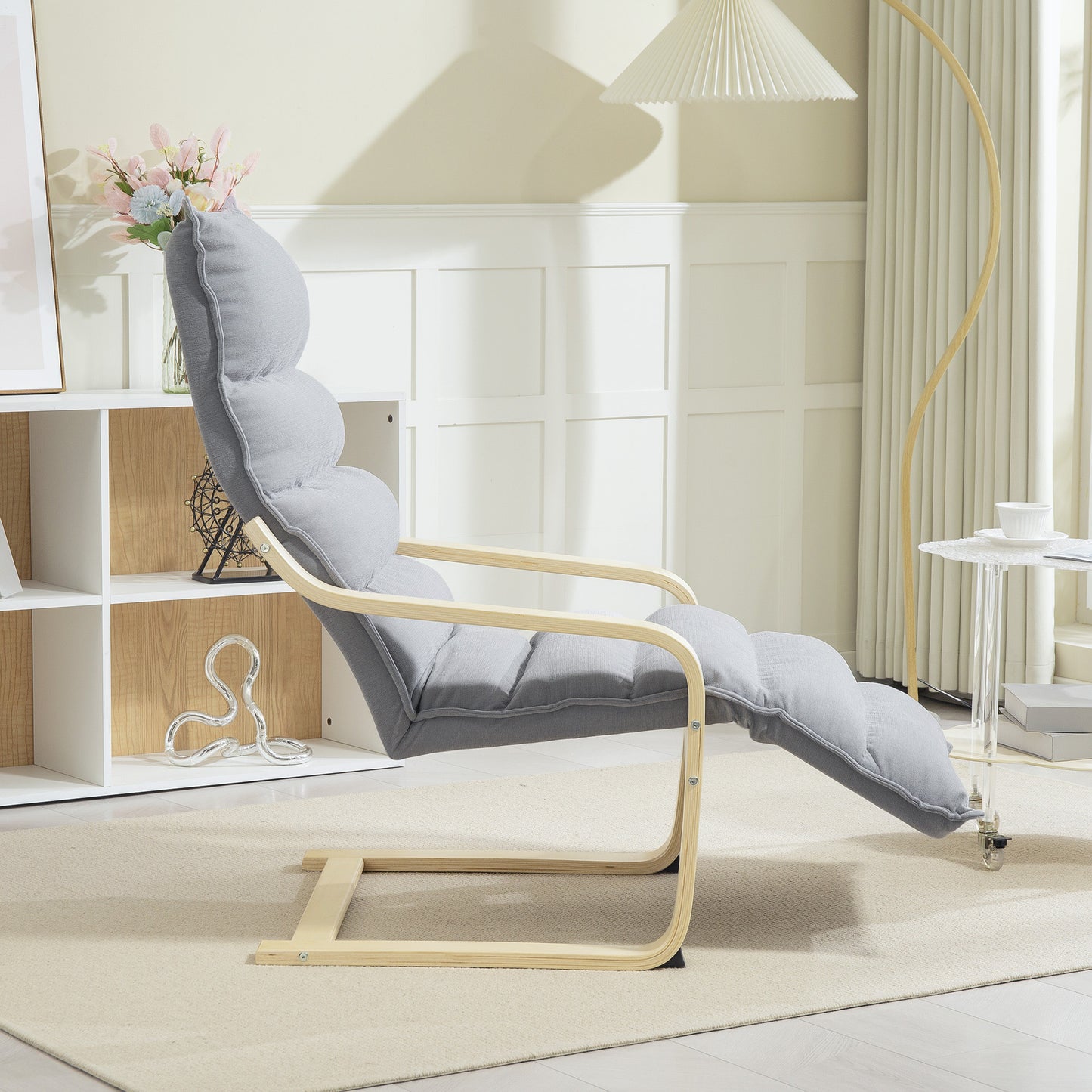 Loungestoel – Fauteuil – Relaxstoel – Leunstoel – Zithoekstoel – Massief Berkenhout – Verstelbare Voetensteun – Lichtgrijze Stoffering – Modern Design