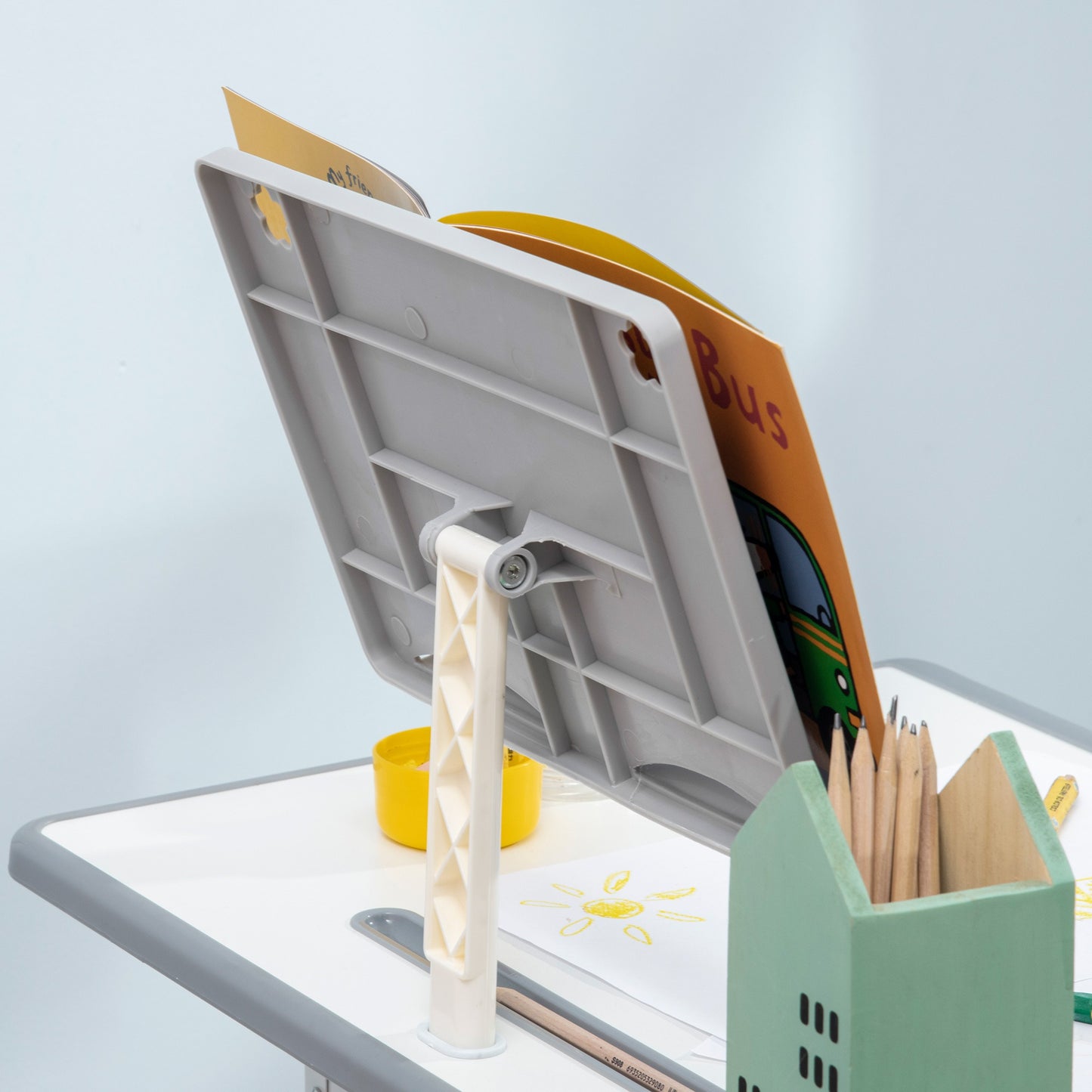 Kinderbureau – Kindertafel – Kindermeubel – Studiebureau – Bureau met Stoel – Verstelbare Hoogte – Met Boekensteun en Opbergruimte – Grijs-Wit – 60x45 cm
