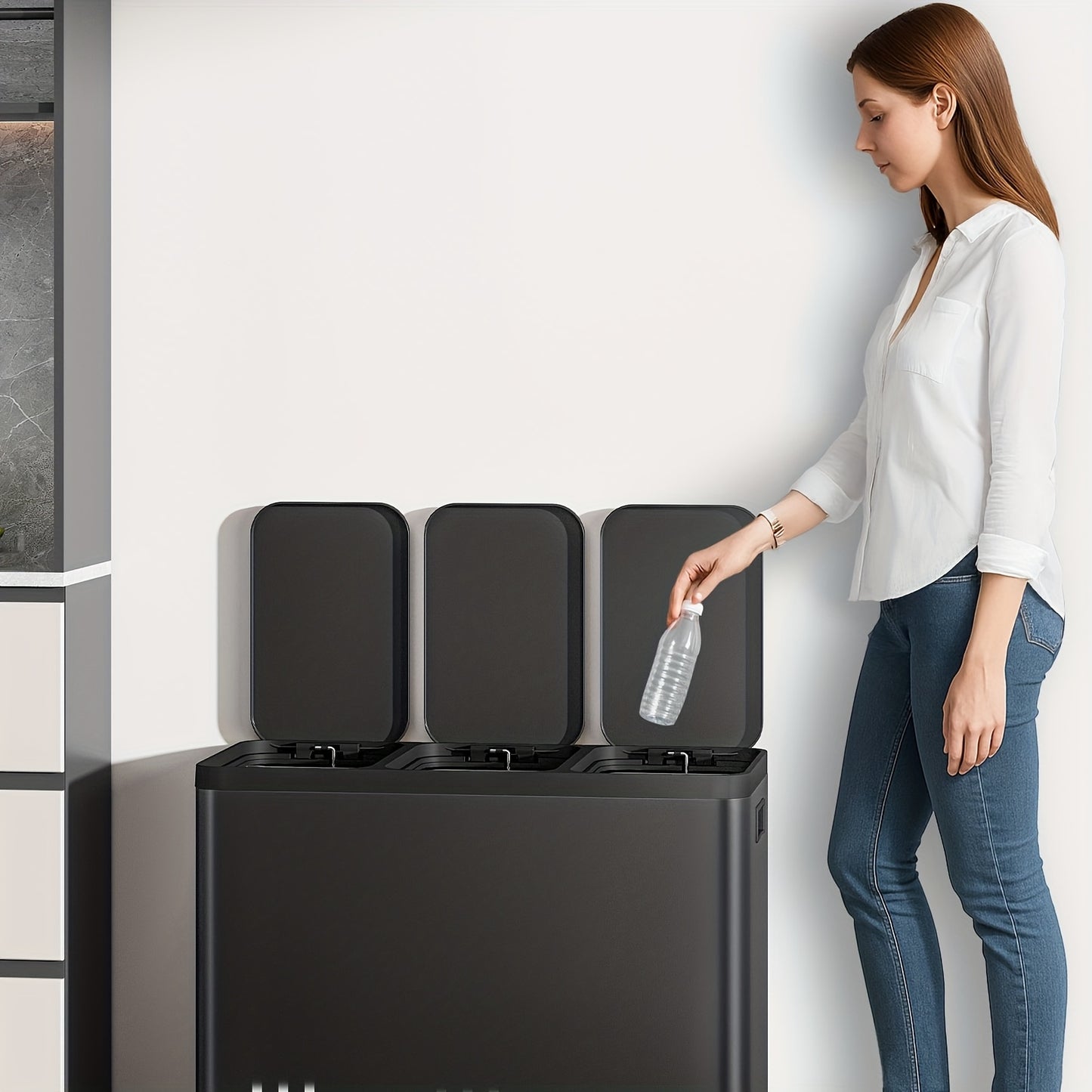 Keuken Prullenbak – Afvalbak – Vuilnisbak – Afvalscheidingssysteem – Pedalenbak – RVS 45L – 3 Compartimenten – Stil Sluitmechanisme – Zwart