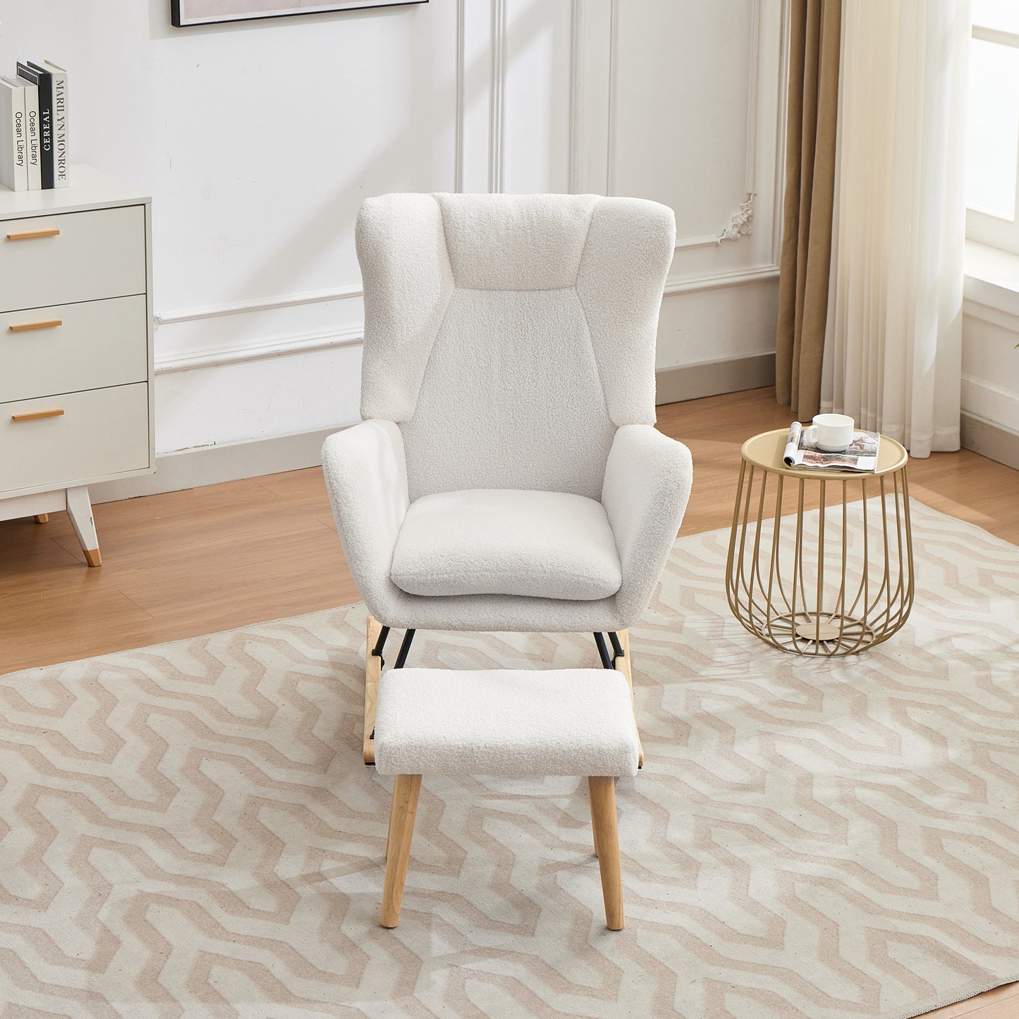 Schommelstoel – Schommelstoel Met Voetenbank – Relaxstoel – Fauteuil – Lounge Stoel – Ergonomisch Ontwerp – Zachte Teddy Bekleding – Wit – 30° Schommelbeweging – Afneembaar Kussen