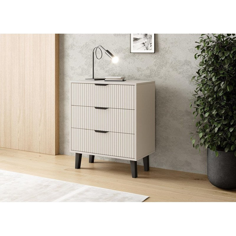 Ladekast – Dresser – Ladekastje – Opbergmeubel – Kabinet – Cashmere Beige Kleur – 3 Ruime Lades – Geribbelde Fronten – Zwarte Poten
