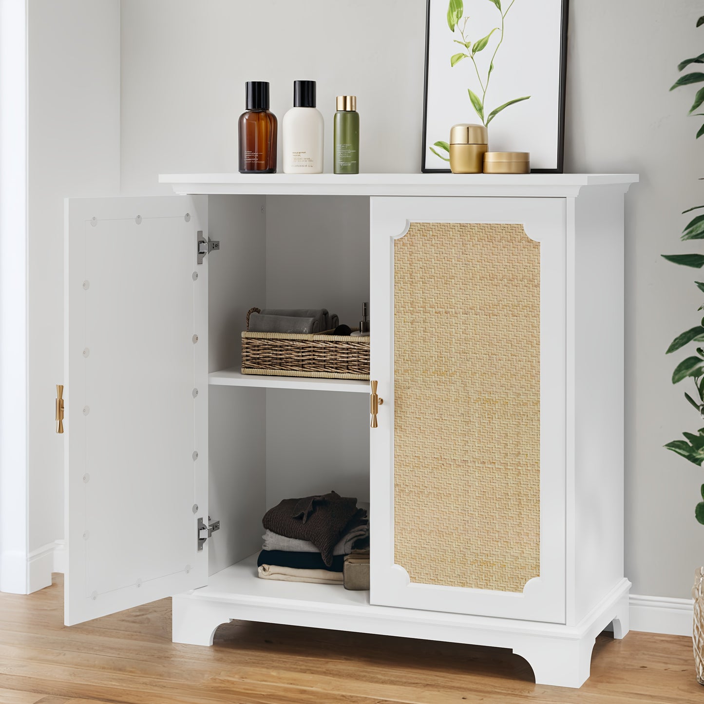 Bamboekast – Opbergkast – Kastje – Woonkamerkast – Halmeubel – Wit Bamboe – 2-Deurs Design – 3,2+ Kubieke Voet Opbergruimte – 68,5 cm Hoog – Duurzaam & Makkelijk te Monteren