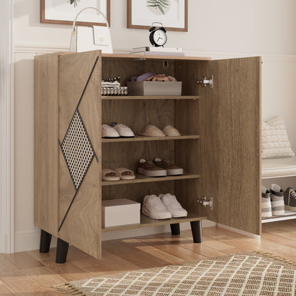Schoenenkast – Schoenopbergkast – Schoenenrek – Schoenmeubel – Schoenenkast Hout – Modern Design – Decoratief Rattan Patroon – Compact 80x32x91 cm – Gesloten Deuren – Ruime Opbergruimte