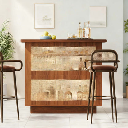4-Traps Rattan Bartafel – Barkast – Serveerwagen – Drinktafel – Barplank – 4 Bekerhouders – Verhoogde Basis 13 cm – E1 Deeltjesplaat Caramelbruin