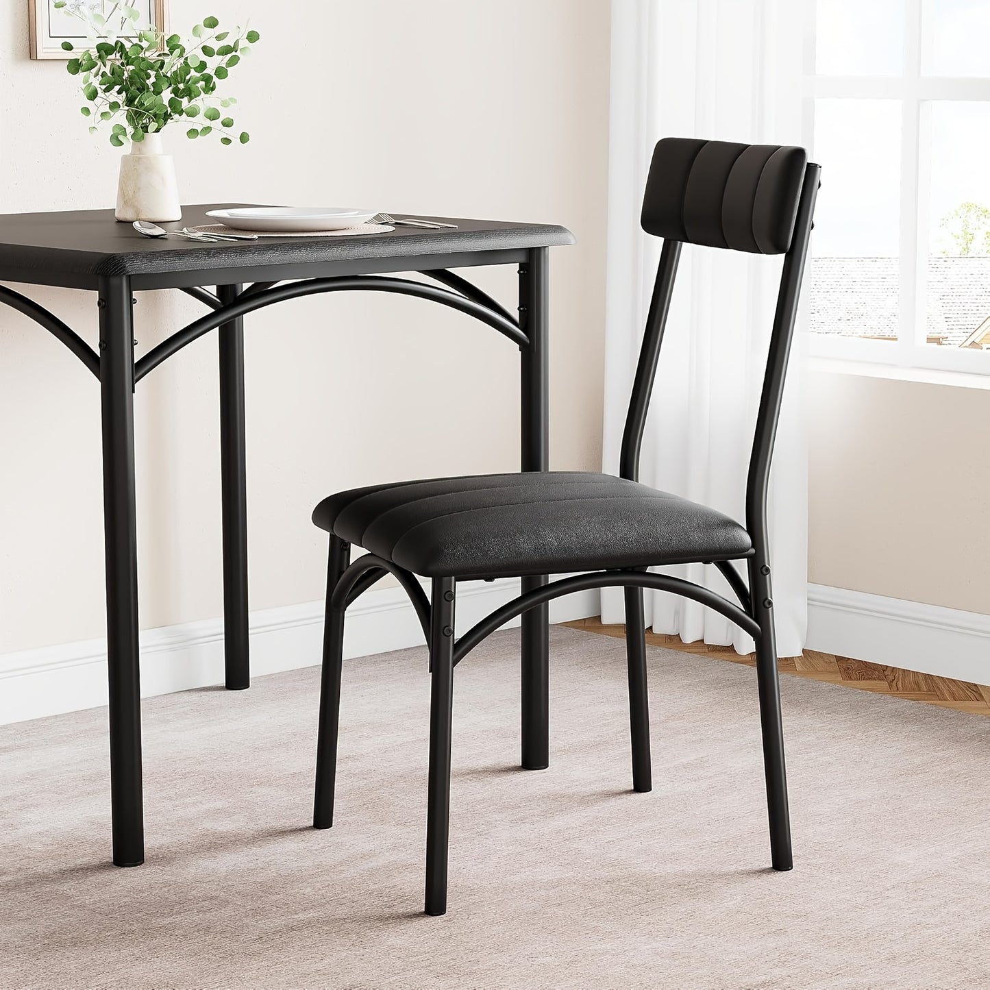 Eettafelset – Eettafel Met Stoelen – Dining Set – Keukentafel – Bistro Set – Zwarte MDF Tafel – Comfortabele Gestoffeerde Stoelen – Compact Ruimtebesparend Design