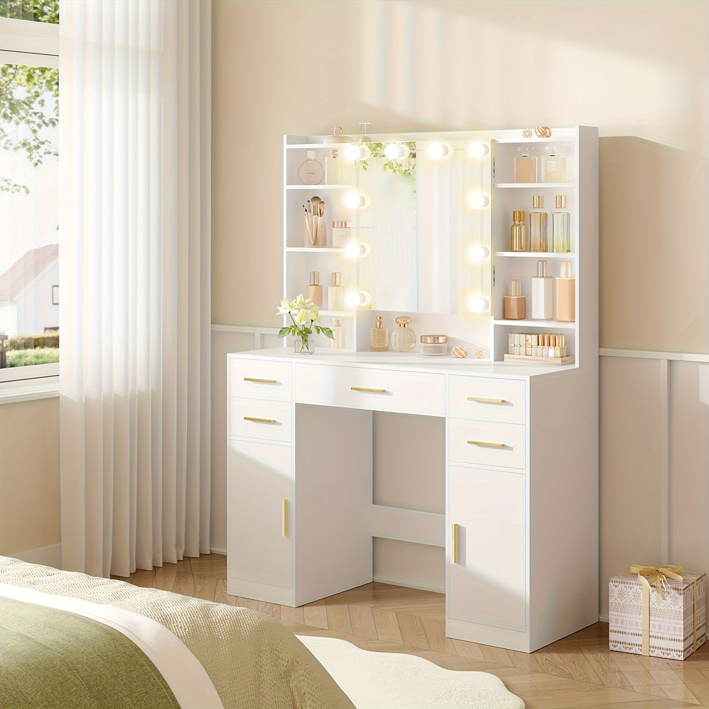 Make-up Tafel – Kaptafel – Schminktisch – Vanity Table – Opmaaktafel – Wit – 5 Laden & 9 Open Vakken – Spiegel Met Verborgen Opbergruimte – MDF & Kurk – 108 cm Breed – Plug Powered – Eenvoudige Montage