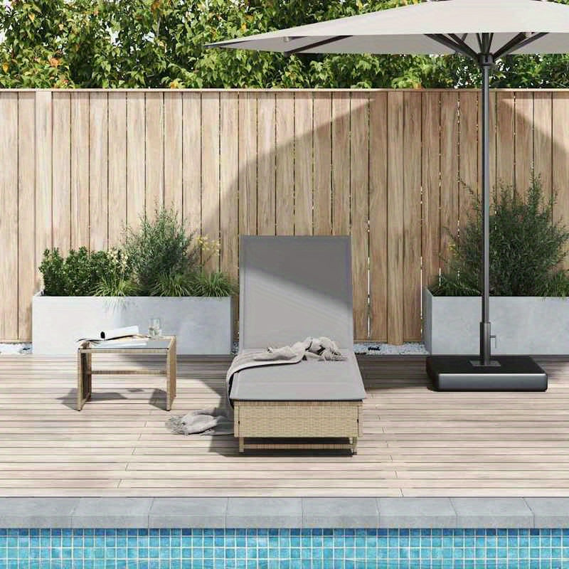 Ligstoel – Ligbed – Relaxstoel – Tuinstoel – Poly Rattan – Verstelbare Rugleuning – Wieltjes Met Kussen - QUORE