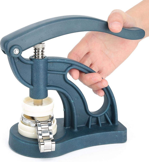 Sturdy and durable - Non-slip handle - Battery replacement - Closer view of the case