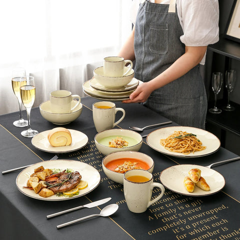 Luxe Serviesset – 32 Delig – 8 Persoons – Keramiek - Bordenset – Dinnerplaten – Dessertborden - Kommen - Mokken - Schaaltjes - Beige