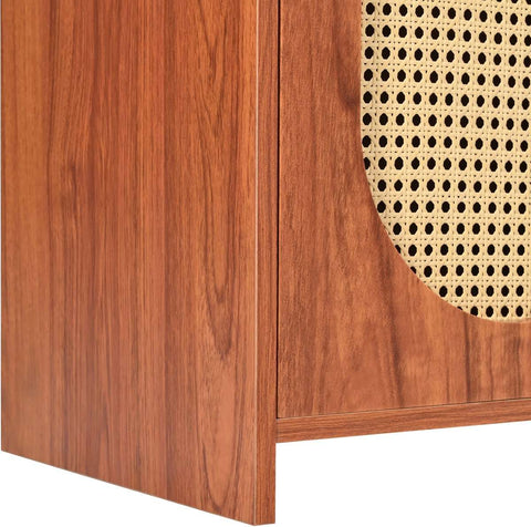 Gutent Dressoir, Walnoot, met 3 deuren, Veel Opbergruimte, Kunstrotan Deuren en metalen handgrepen, is een accentstuk in de eetkamer, woonkamer en keuken.