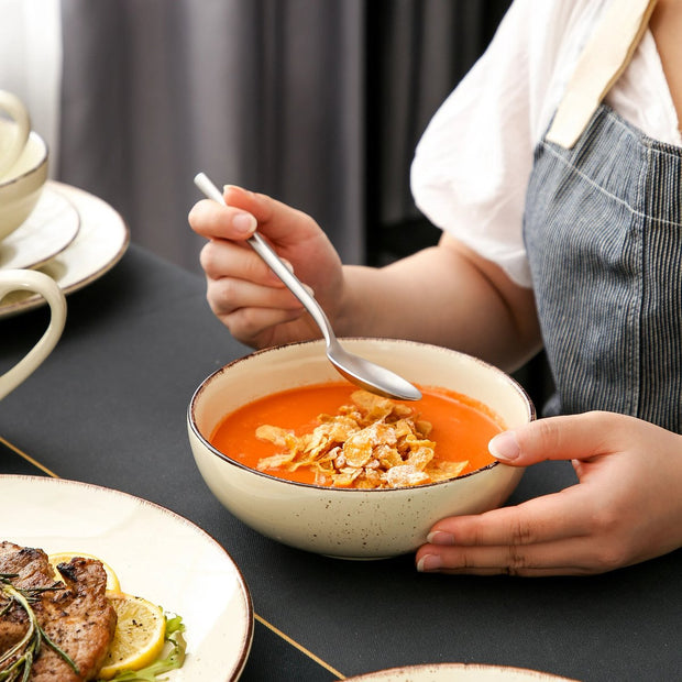 Luxe Serviesset – 32 Delig – 8 Persoons – Keramiek - Bordenset – Dinnerplaten – Dessertborden - Kommen - Mokken - Schaaltjes - Beige