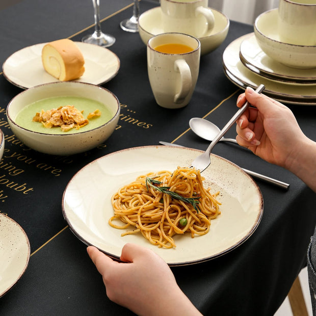 Luxe Serviesset – 32 Delig – 8 Persoons – Keramiek - Bordenset – Dinnerplaten – Dessertborden - Kommen - Mokken - Schaaltjes - Beige