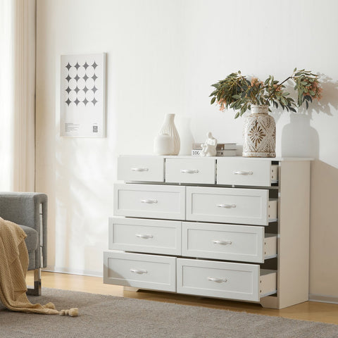 Witte Ladekast met 9 Lades – Grote Opbergkast 120x40x88 cm – Gelakt Halmeubel met Golvend Design en Slagvaste Hoeken – Voor Woonkamer, Badkamer of Slaapkamer