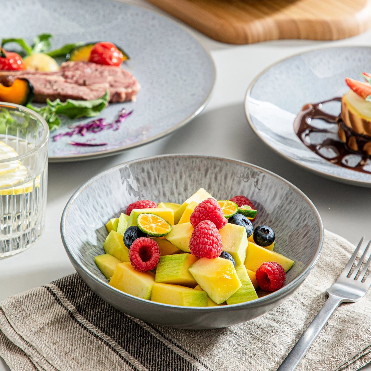 Luxe Serviesset – 32 delig – 8 persoons – Porselein - Bordenset – Dinner platen – Dessertborden - Kommen - Mokken - Schaaltjes - Grijs