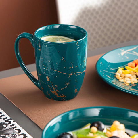 Serviesset - Ceramisch - Donkergroen/Goud - 16-delig - Ontwerp Door Goud Splash - Dinerbord - Dessertbord - Kommen - Koffiekoppen