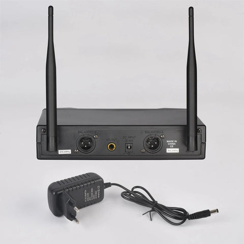 Microfoon set van 2 - Karaoke - Kinderen - Volwassenen - Verstelbare Frequentie - 625.00-655.00MHz - Tot ongeveer 30m - Power adapter - Receiver - Ontvanger - Antennes - Zwart - LCD scherm