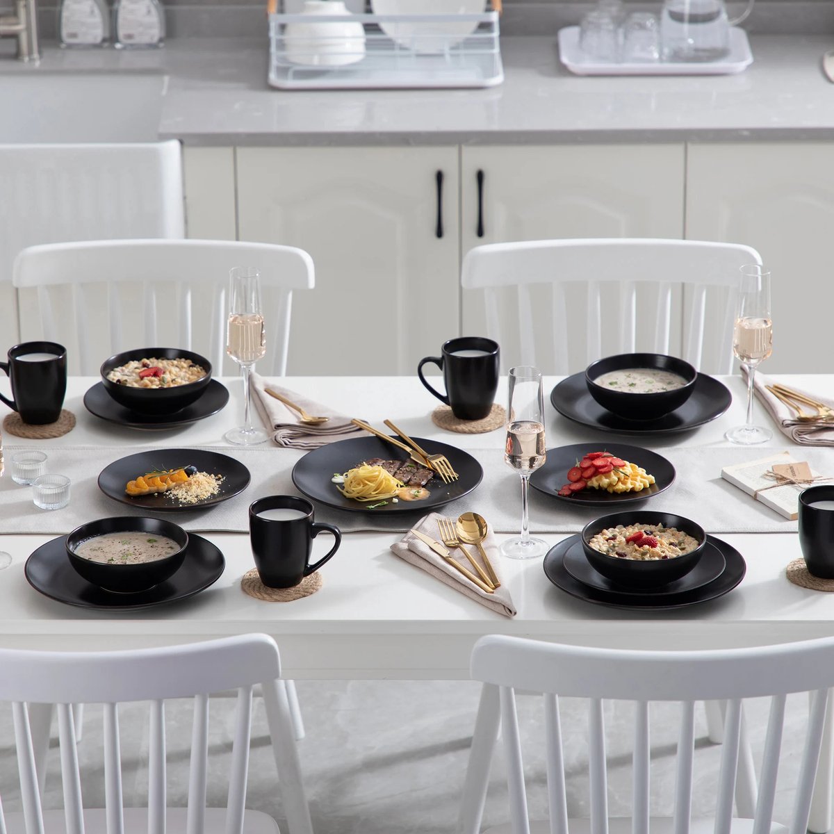 Luxe Serviesset - 32-Delig - 8 Persoons - Keramiek - Bordenset - Dinner Platen - Dessertborden - Kommen - Mokken - Schaaltjes - Zwart