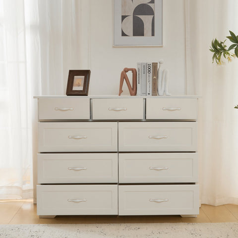 Witte Ladekast met 9 Lades – Grote Opbergkast 120x40x88 cm – Gelakt Halmeubel met Golvend Design en Slagvaste Hoeken – Voor Woonkamer, Badkamer of Slaapkamer