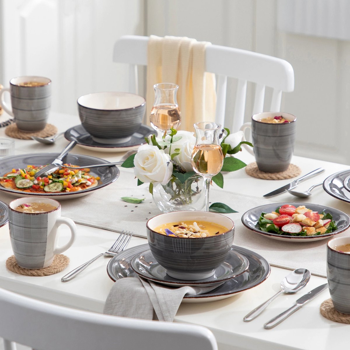 Ceramic dinnerware set - 16 pieces - 4 persons - Dinner plate - Dessert plate - Grain bowl - Drinking mug