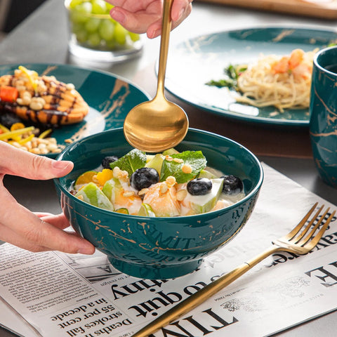 Serviesset - Ceramisch - Donkergroen/Goud - 16-delig - Ontwerp Door Goud Splash - Dinerbord - Dessertbord - Kommen - Koffiekoppen