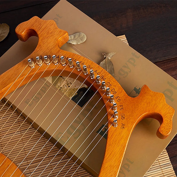 kleine Harp - lyre harp - lier instrument - 16-snarig met stemsleutel en Snaarpickup - 26x39cm
