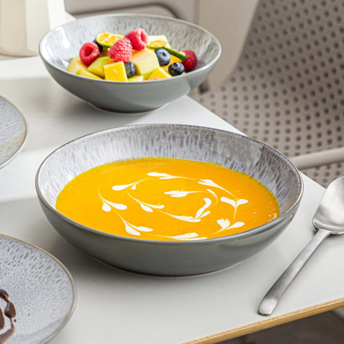 Luxe Serviesset – 32 delig – 8 persoons – Porselein - Bordenset – Dinner platen – Dessertborden - Kommen - Mokken - Schaaltjes - Grijs