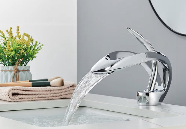 Luxe wastafelkraan - Gootsteen kraan - Waterval kraan - Kraan - Mengkraan - Chroom