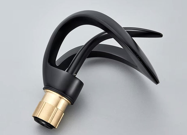 Luxe wastafelkraan - Gootsteen kraan - Waterval kraan - Kraan - Mengkraan - Zwart