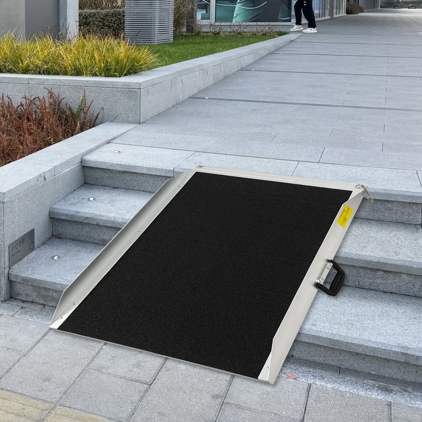 Drempelhulp – Rolstoelhelling – Toegangshelling – Oprittenbrug – Hulphelling – Aluminium – 272 kg Draagvermogen – Antislip Oppervlak
