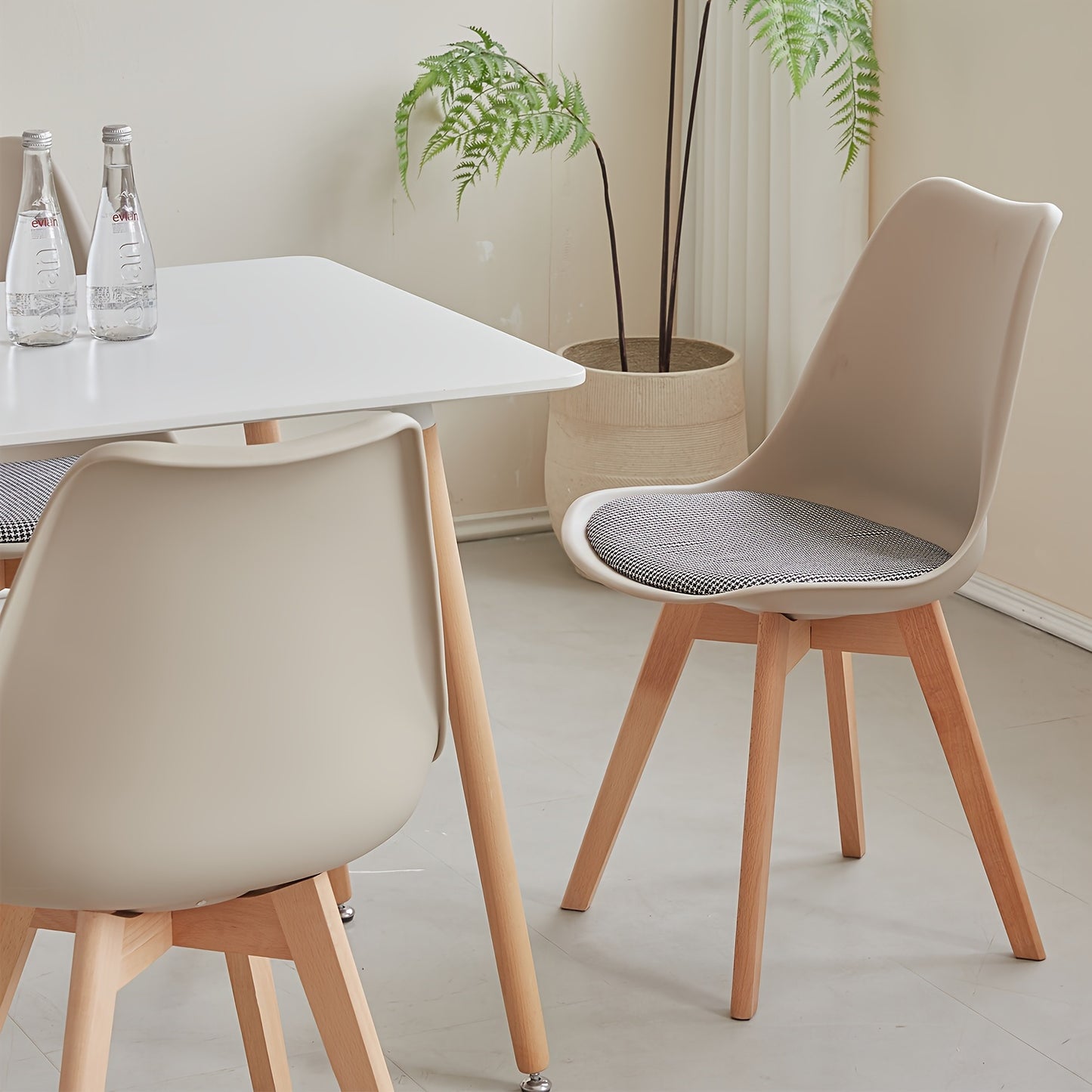 EGOONM Set of 4/6 Scandinavian Dining Chairs - Modern Nordic Style Kitchen Chairs with PP Seat, Linen Cushion & Beechwood Legs, Brown, Armless Design for Comfortable Dining, Dining Room Furniture, Minimalist Chair Design, Dur